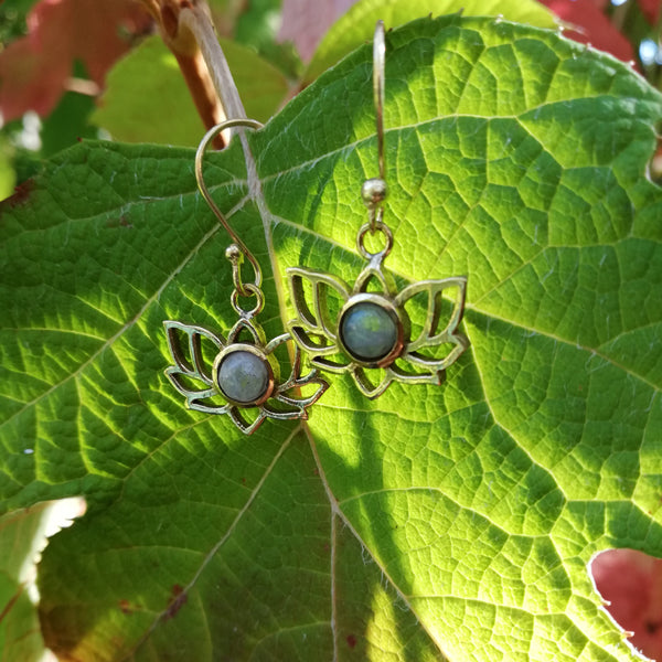 ORECCHINI etnici VITI in ottone con pietra | ORECCHINI etnici in ottone | ilmondodiwit.com