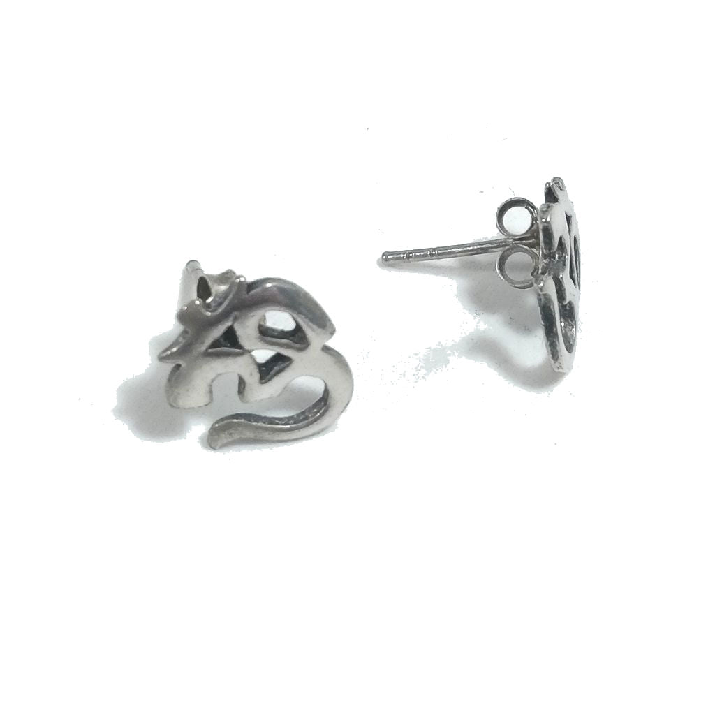 Orecchini ETNICI in argento 925 con OM - AUM Mantra | GIOIELLI IN ARGENTO