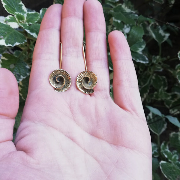 Orecchini etnici in ottone - ANANYA