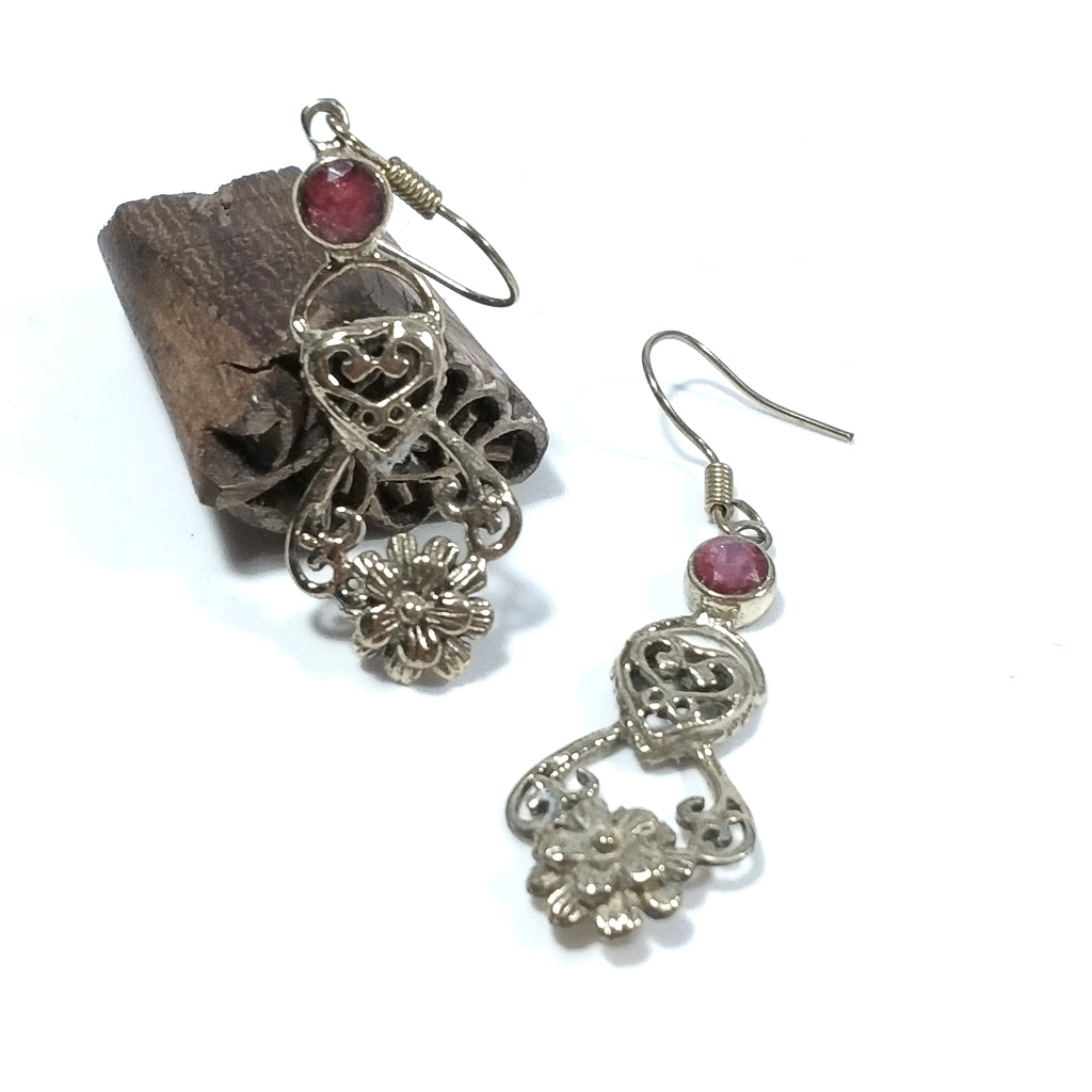 ORECCHINI ETNICI Ottone lucido ORECCHINI Radice di Rubino | ETNICO