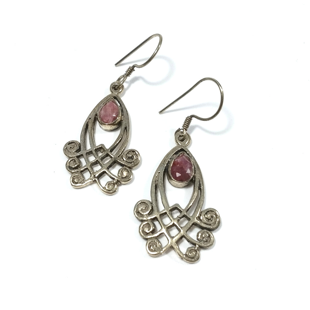 ORECCHINI ETNICI Ottone lucido ORECCHINI Radice di Rubino | ETNICO