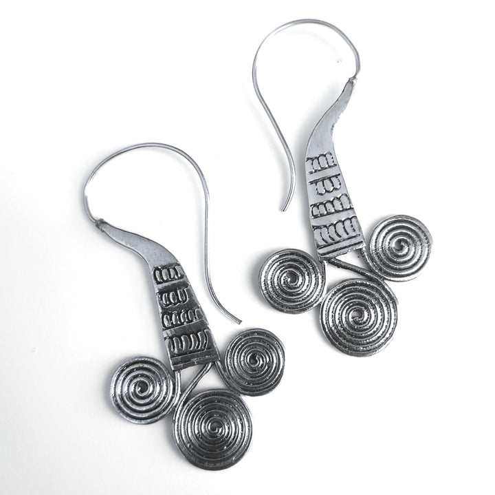 ETHNIC EARRINGS Polished brass Handcrafted earrings | Spiral
