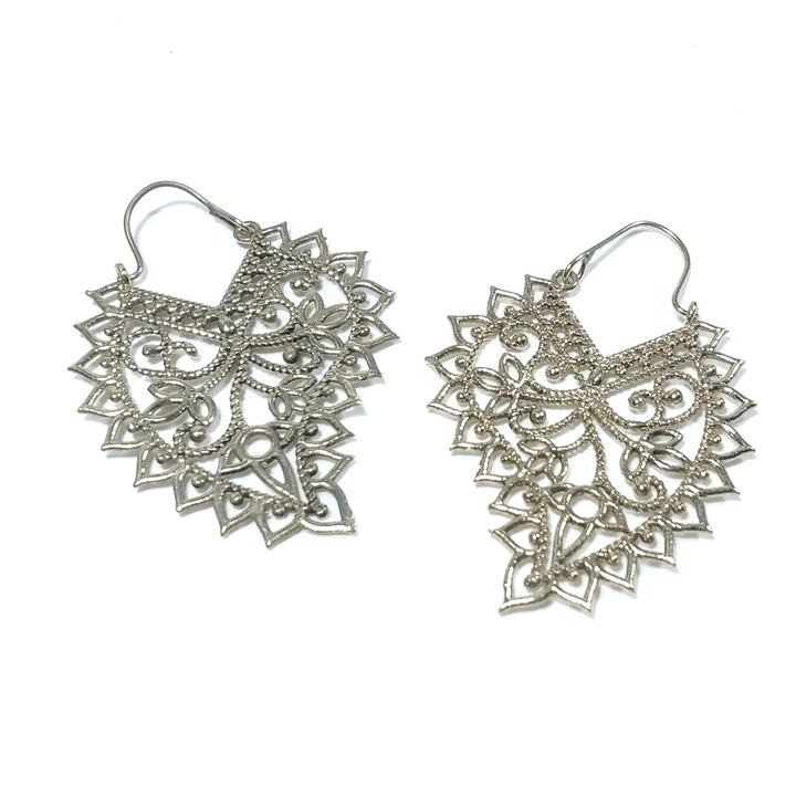 ETHNIC EARRINGS Polished brass EARRINGS | Leaf