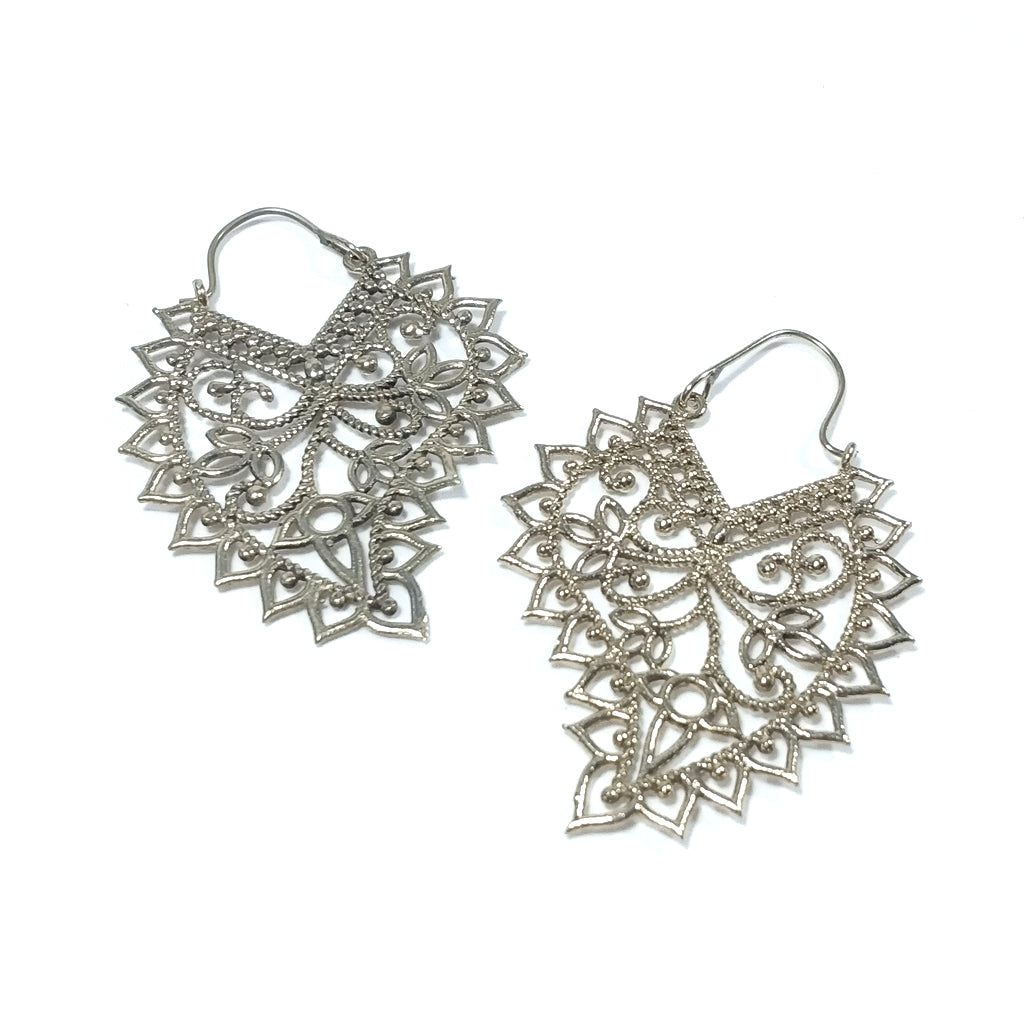 ORECCHINI ETNICI Ottone lucido ORECCHINI | Foglia