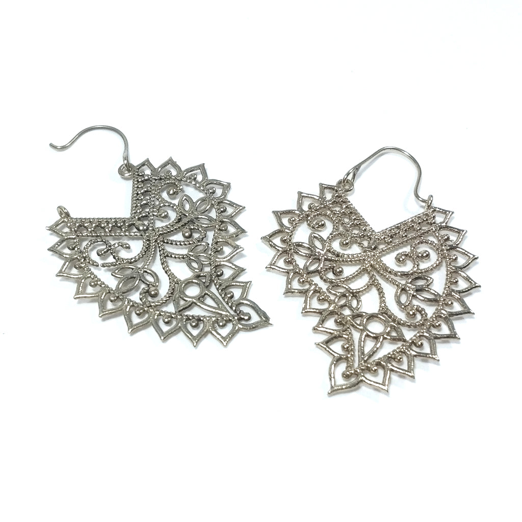 ETHNIC EARRINGS Polished brass EARRINGS | Leaf