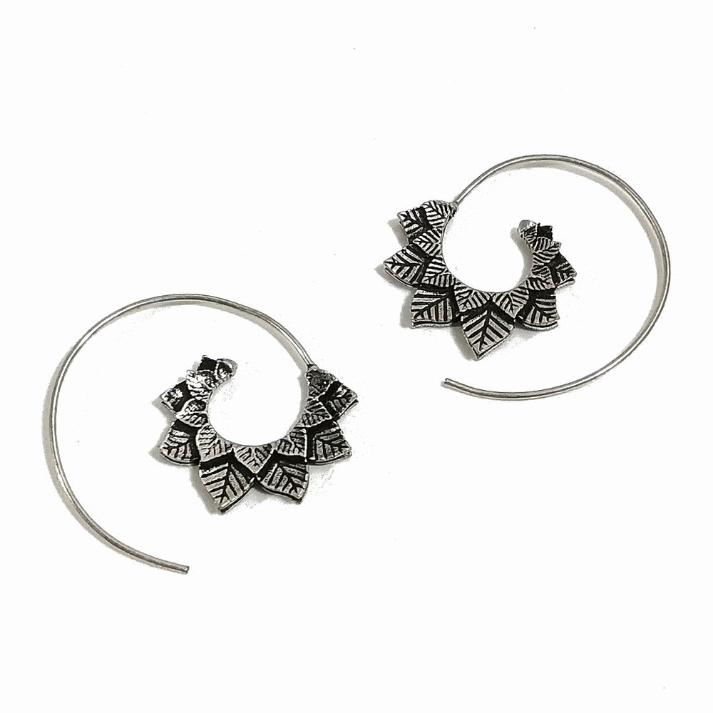 ORECCHINI ETNICI Ottone lucido Orecchini artigianale | Spirale LEAF