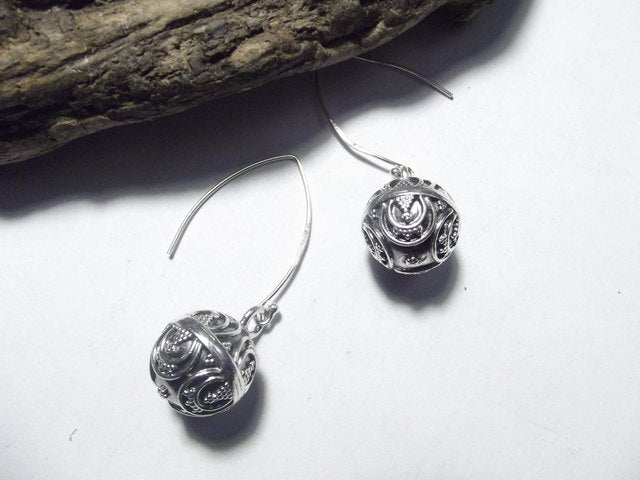 Ethnic sphere earrings in 925 silver - SUNDERNAGAR