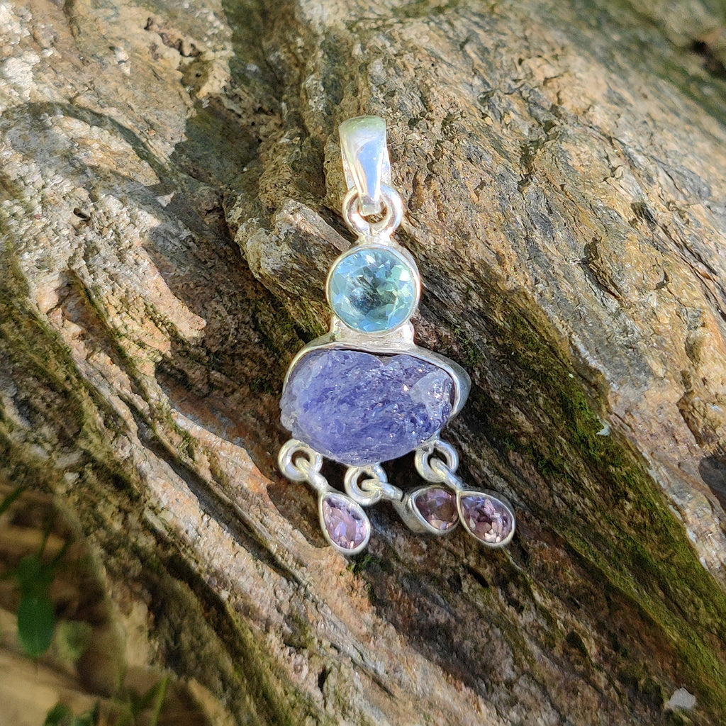 ciondolo con tanzanite