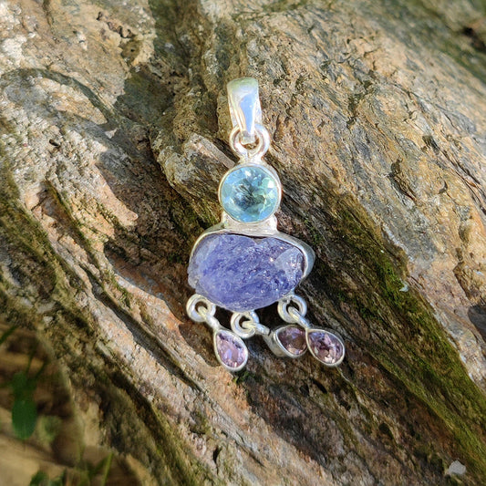 ciondolo con tanzanite