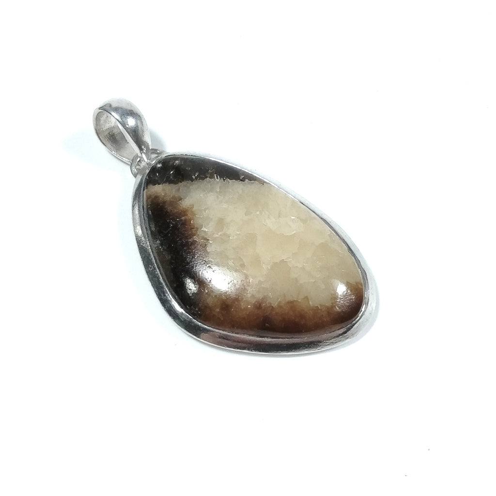 Gioiello ciondolo con septaria