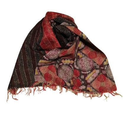 Sciarpa KANTHA con tessuti vintage misto seta ricamo a mano rosso - dettaglio lavorazione