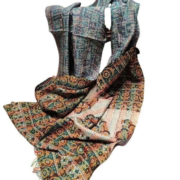 Sciarpa KANTHA con tessuti vintage misto seta ricamo a mano celeste - verde – decorazione