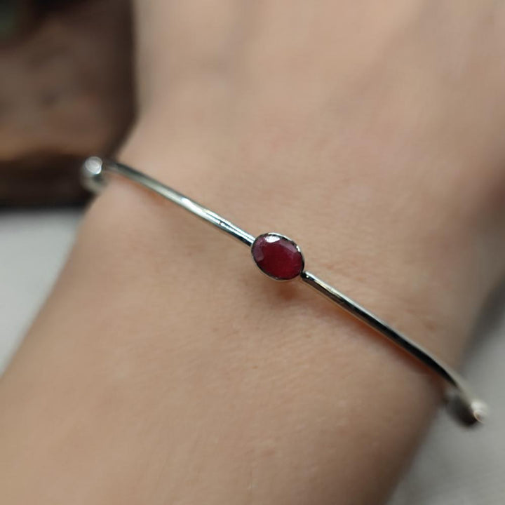 Bracciale rigido con pietra in argento 925 - BARIKUL