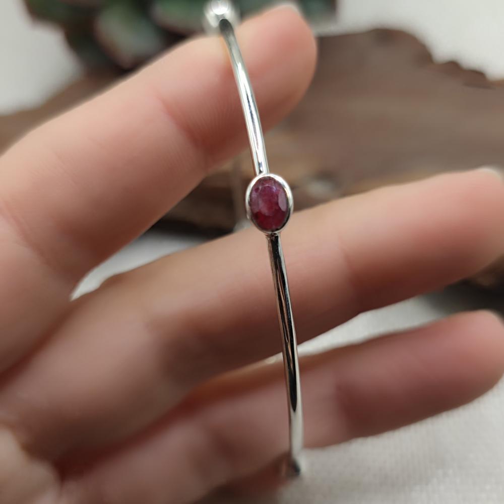 Bracciale rigido con pietra in argento 925 - BARIKUL