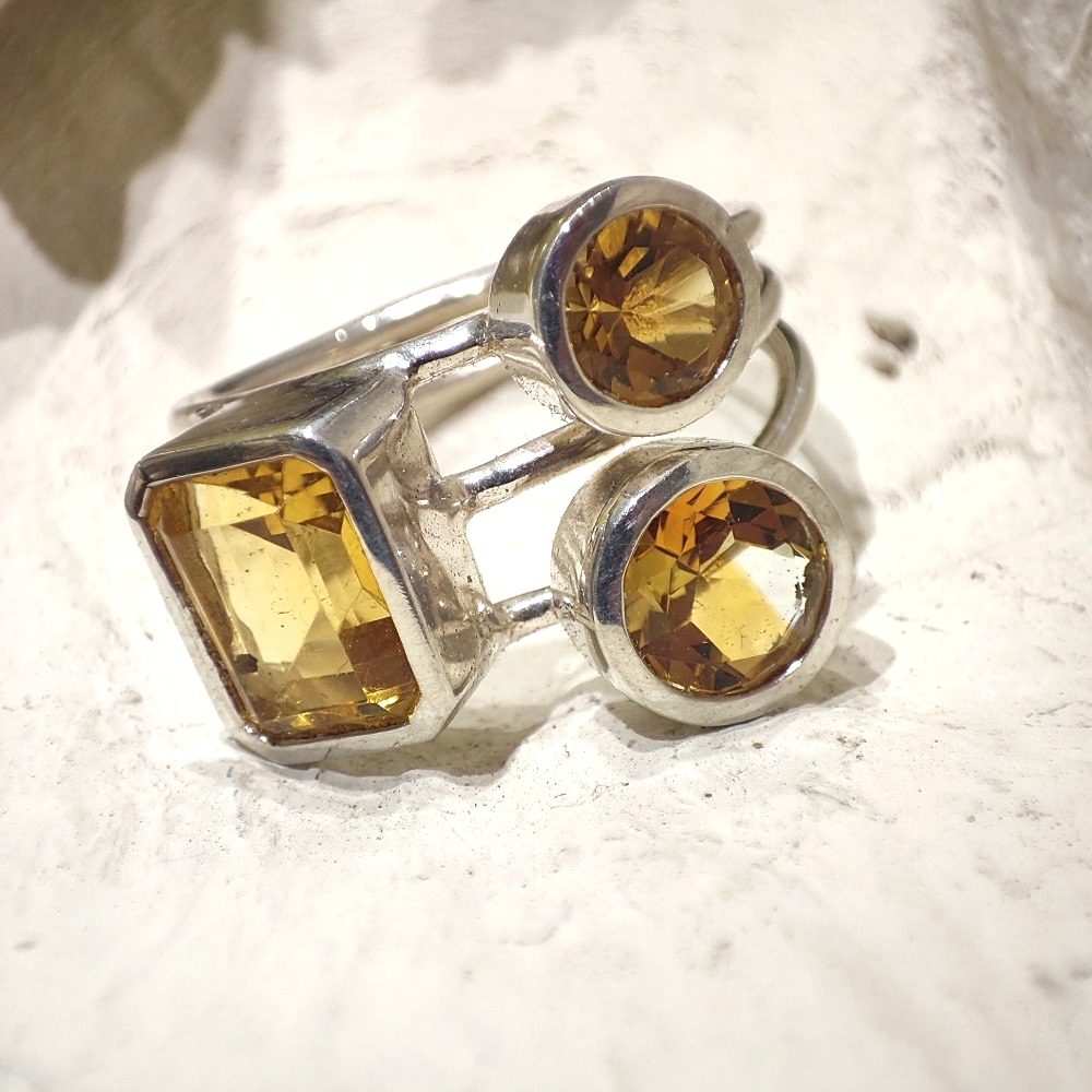 Anello etnico in argento 925 con pietra - GAROTH