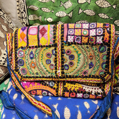 RABARI pochette / tracolla con monete VINTAGE | Borse indiane – immagine5