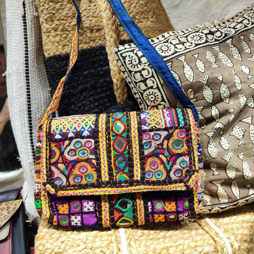RABARI pochette / tracolla con monete VINTAGE – immagine1