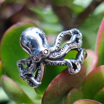 Anello con polpo artigianale in argento 925 - OCTO