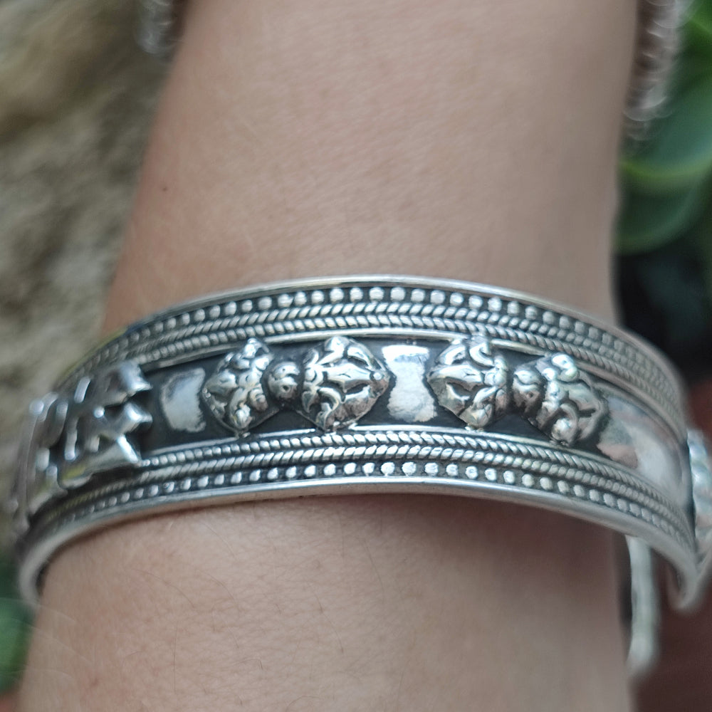 Bracciale OM MANI PADME HUM in argento 925 - SIDDHARTHA