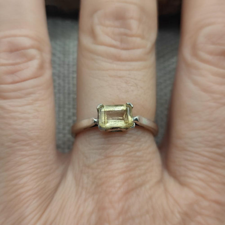 Anello in argento 925 con pietra - BAPATLA