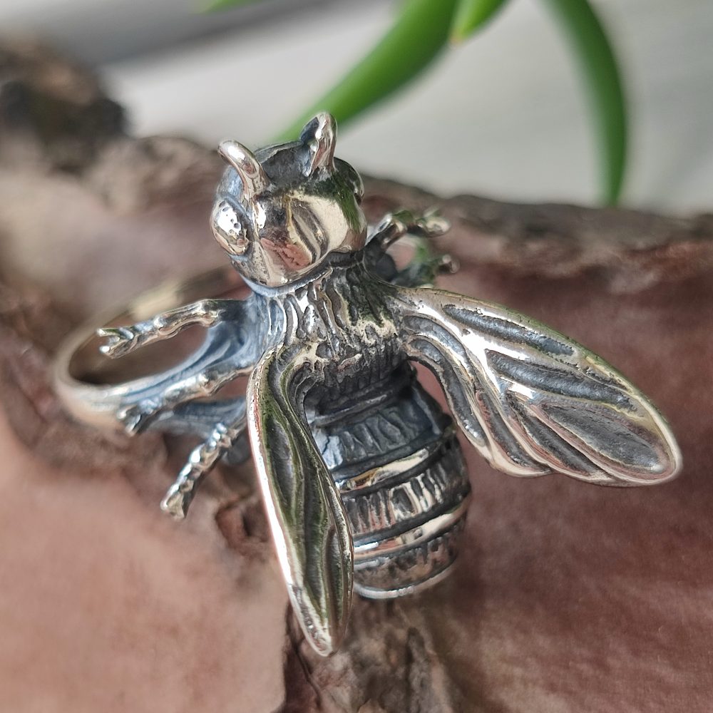 Anello in argento 925 con ape - MADHAMAKHI
