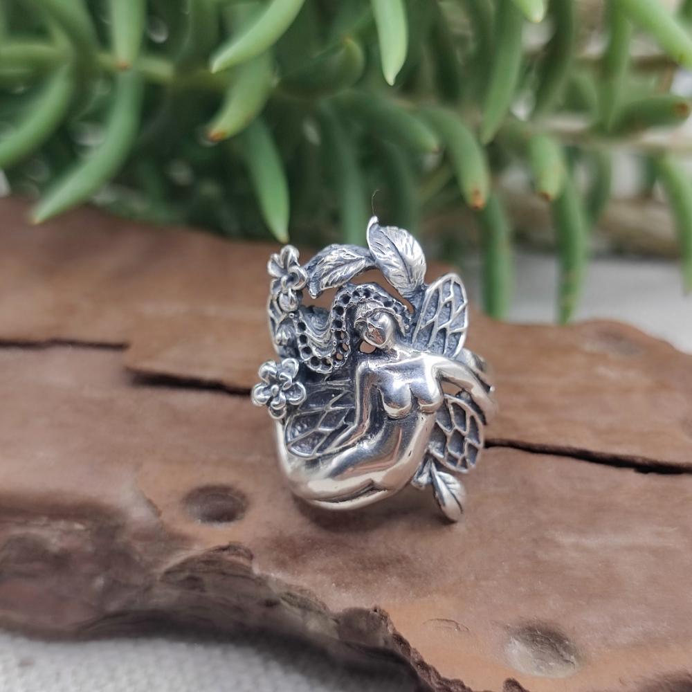 Anello fascia in argento 925 con fata - SIBILLA