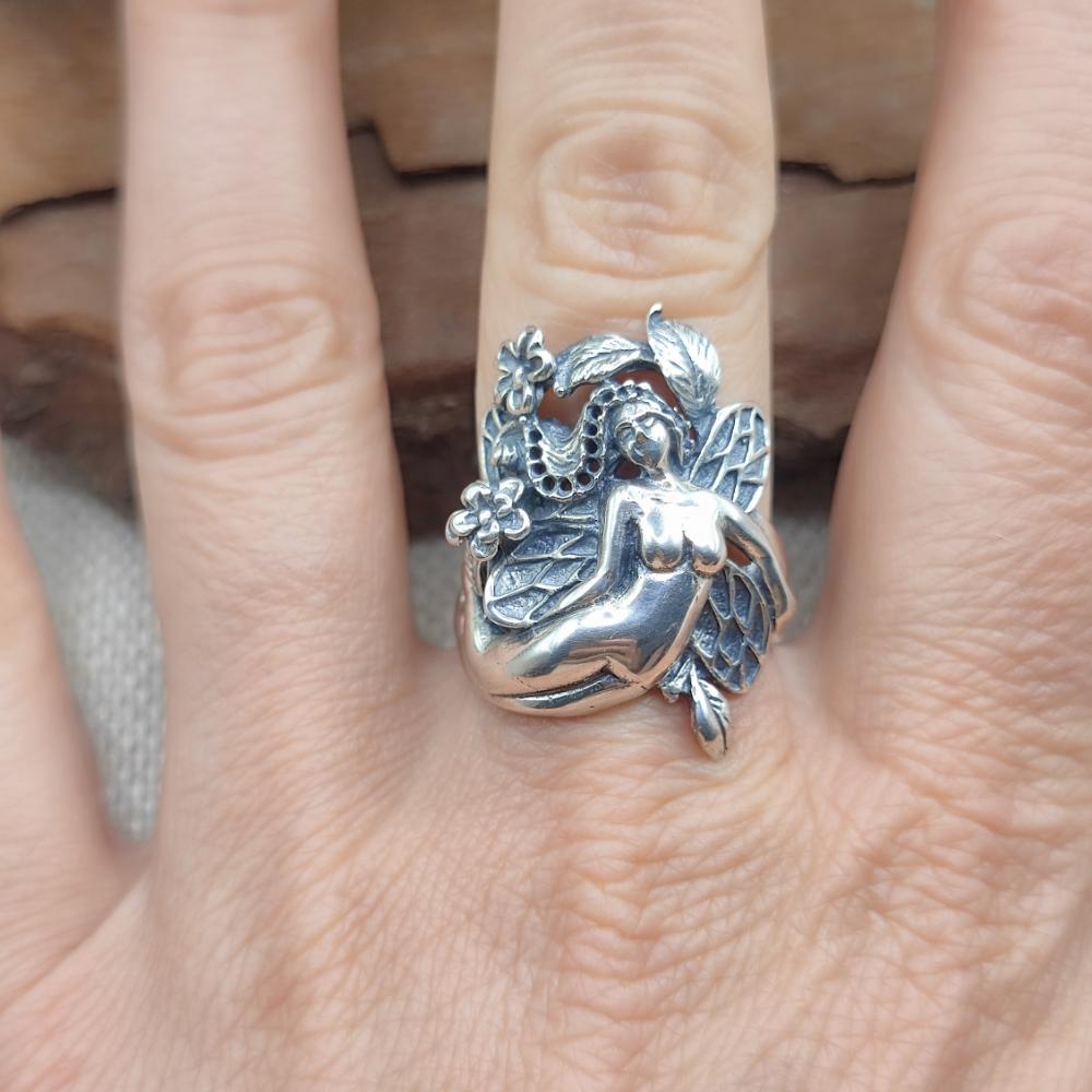 Anello fascia in argento 925 con fata - SIBILLA