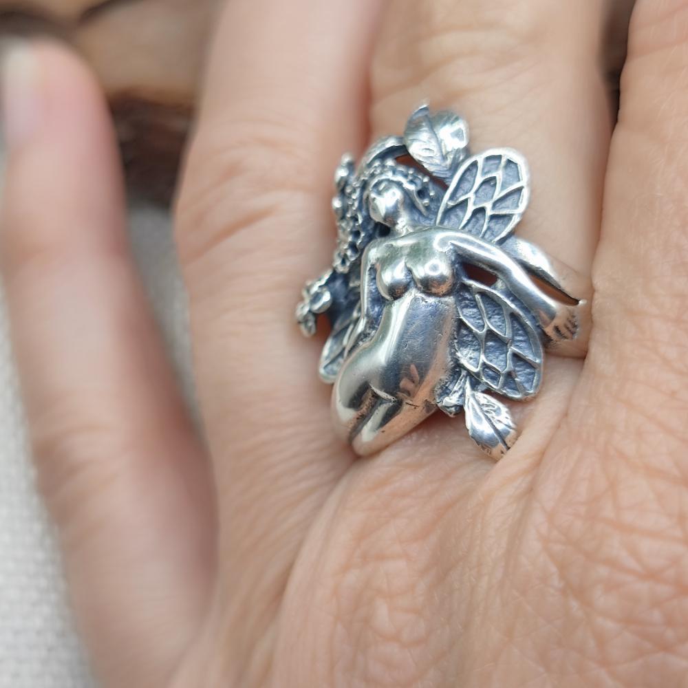 Anello fascia in argento 925 con fata - SIBILLA