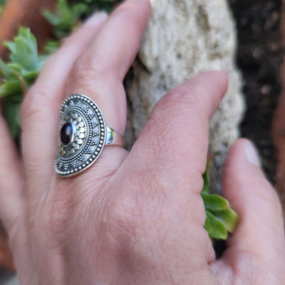 Anello etnico con pietra in argento 925 - KARIGHOI
