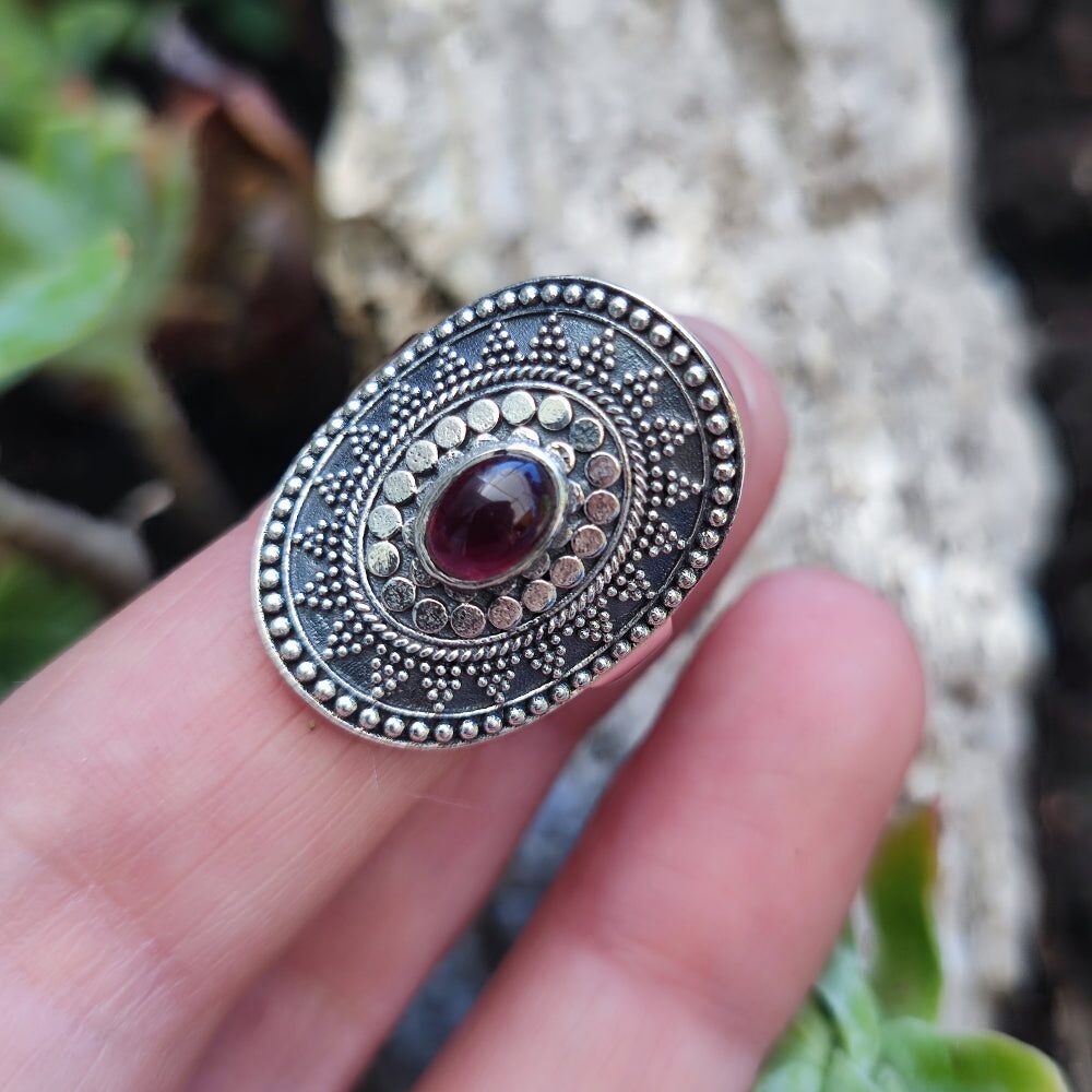 Anello etnico con pietra in argento 925 - KARIGHOI