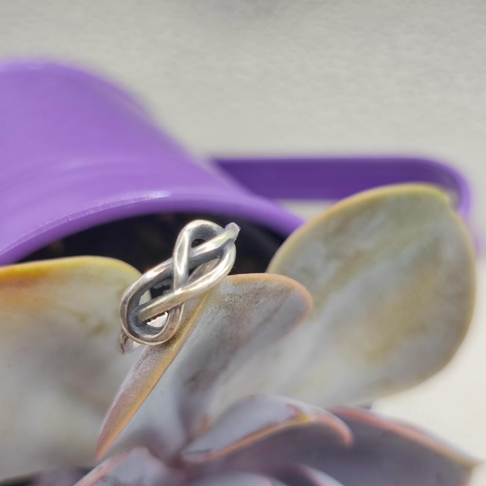 Anello in argento 925 con infinito - ANANTA