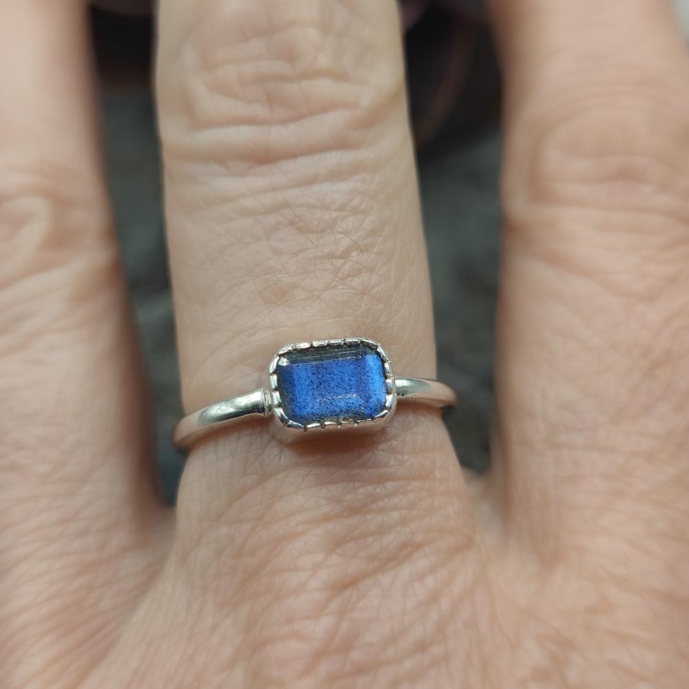 Anello etnico in argento 925 labradorite - NOORJI