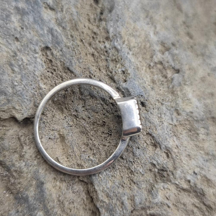 Anello etnico in argento 925 labradorite - NOORJI
