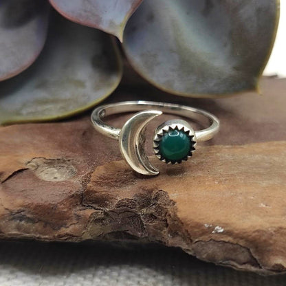 Anello in argento 925 con luna e pietra - CHILAKA