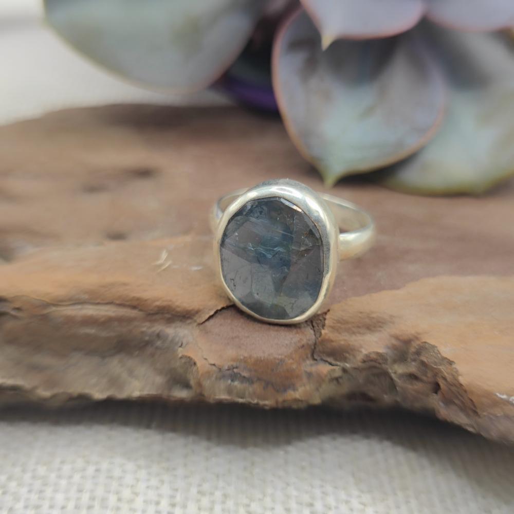 Anello etnico in argento 925 con pietra - AKKARAMPAL