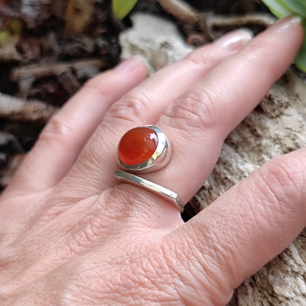 Anello artigianale con pietra in argento 925 - AMINA