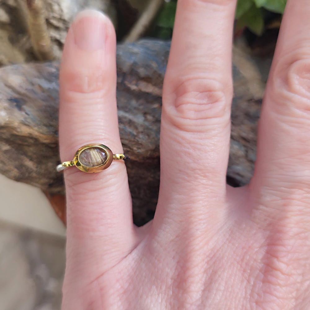 Anello artigianale con pietra in argento 925 - ISAGARH