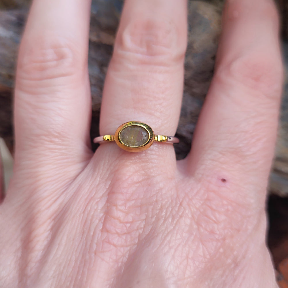Anello artigianale con pietra in argento 925 - ISAGARH