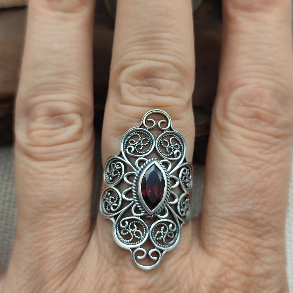 Anello etnico in argento 925 con pietra - JIRAT