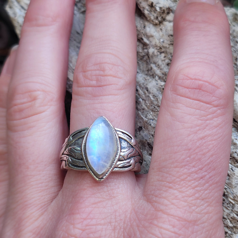 Anello etnico con pietra in argento 925 - KALIKIRI