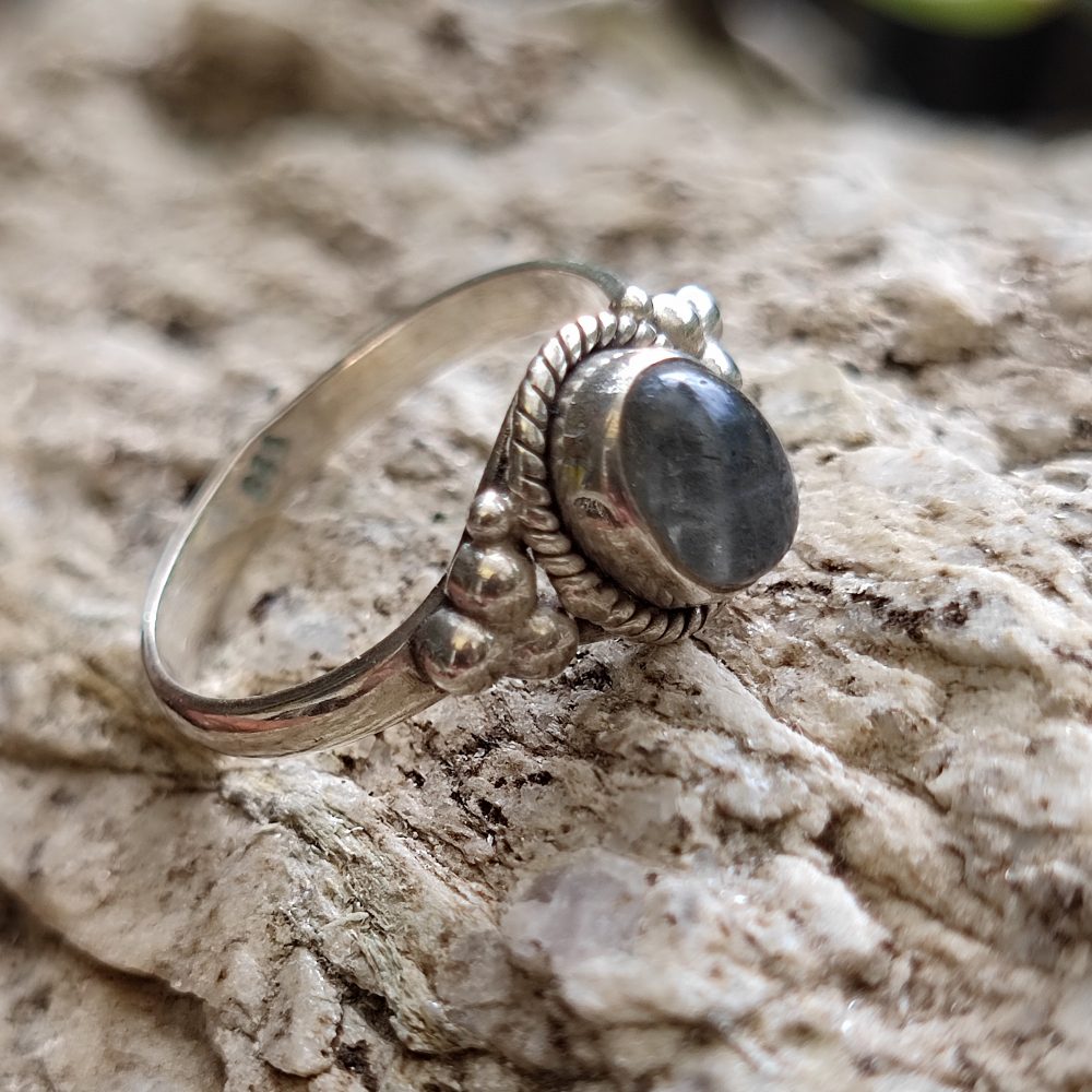 Anello con pietra in argento 925 - KANNUJ