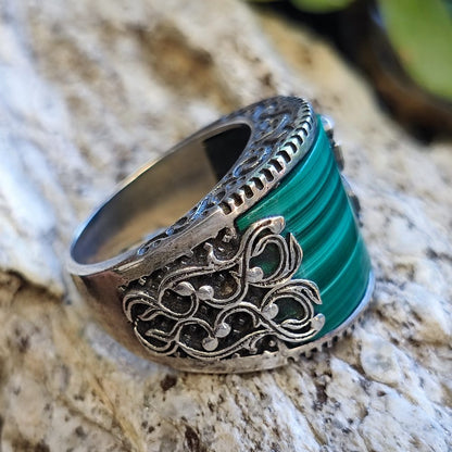 Anello etnico a fascia con pietra in argento 925 - KIMLASA
