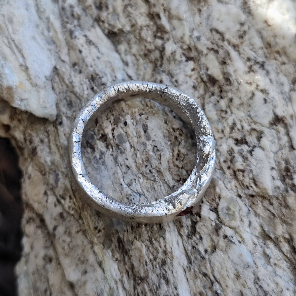 Anello artigianale con pietra in argento 925 - KULTA
