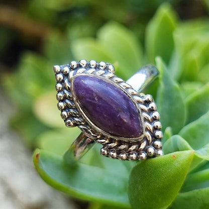 Anello con pietra in argento 925 - NIMBI