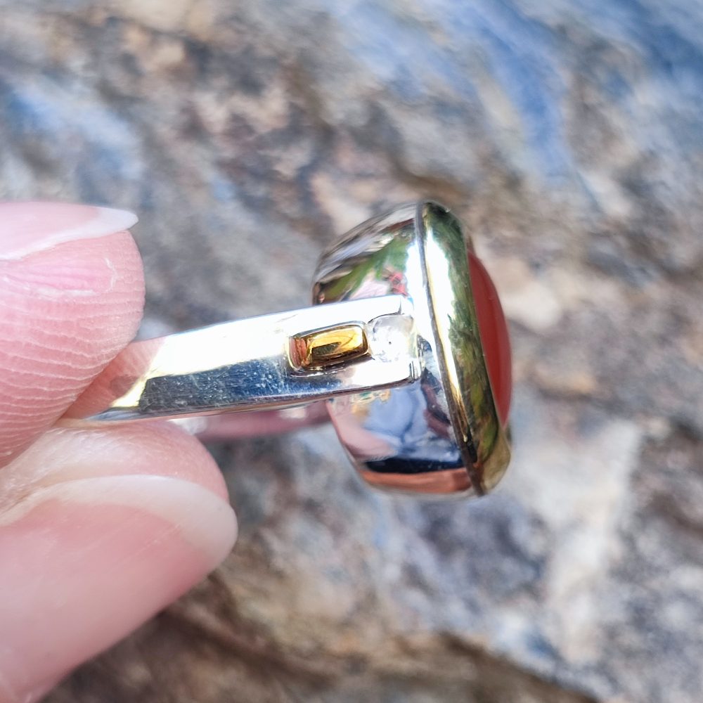 Anello artigianale con pietra in argento 925 - PILANA