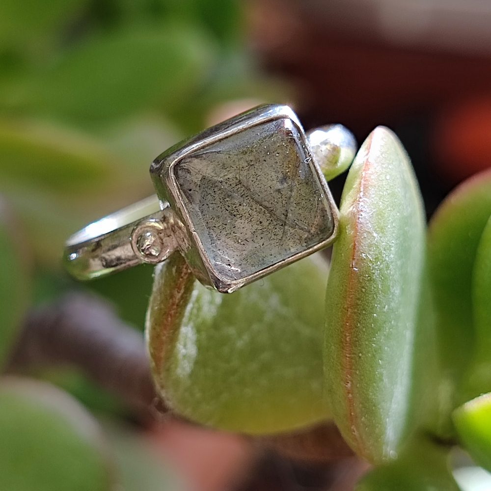 Anello con pietra in argento 925 - SAMON