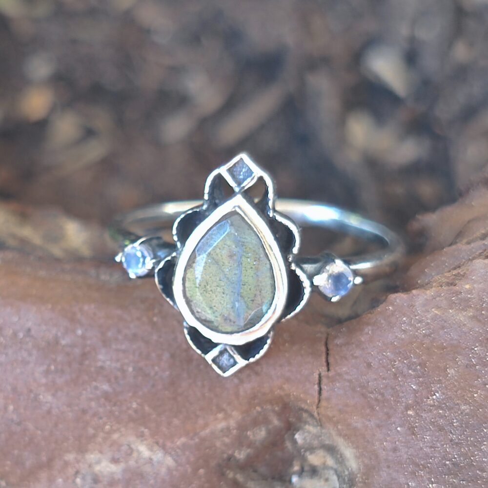 Anello etnico in argento 925 con pietra - VIDISHA
