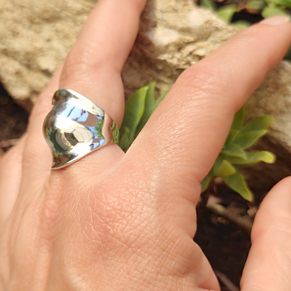 Anello a fascia bombata in argento 925 - SARDHA