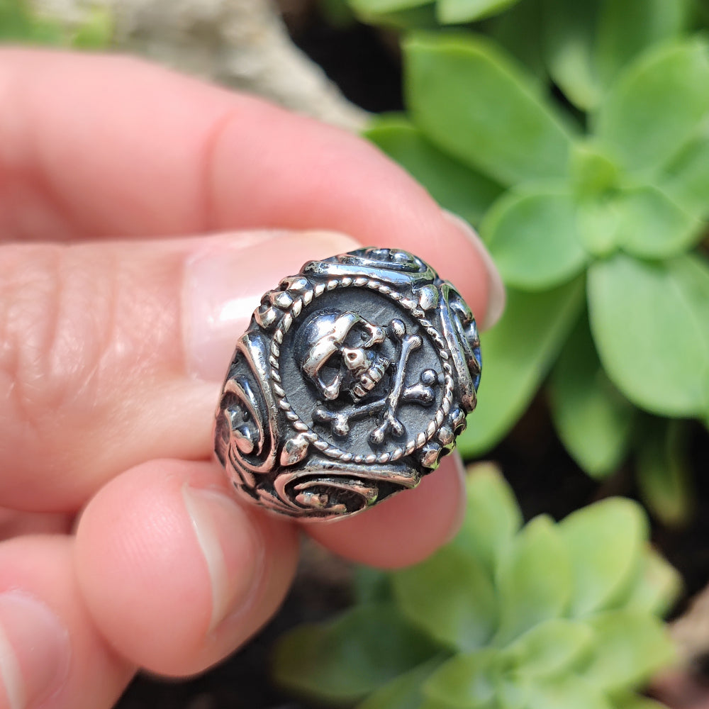 Anello in argento 925 con teschio - MAJAGAT