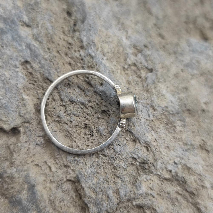 Anello etnico in argento 925 topazio azzurro - MANDIRA